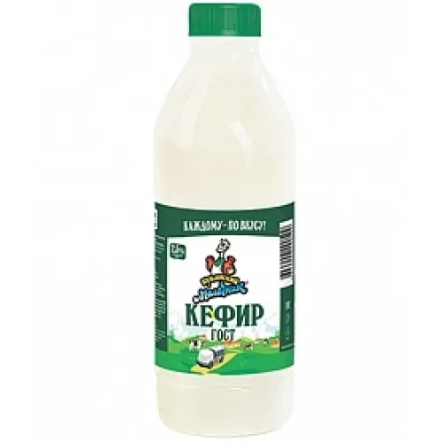 Кефир КУБАНСКИЙ МОЛОЧНИК 900 г 2,5% ПЭТ