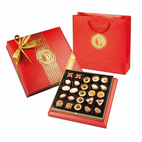 Ассорти шоколадных конфет Bolci DIAMOND, красная с сумочкой 290г