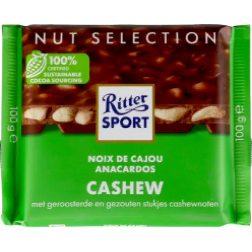 Шоколад молочный с жареными подсоленными кусочками орехов кешью Ritter Sport м/у 100г